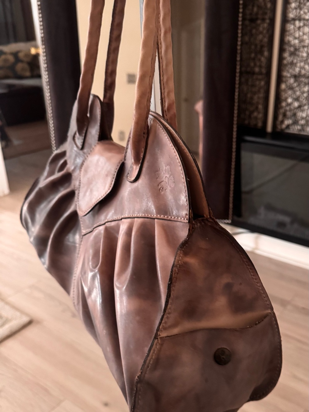 Patricia Nash Lione XL Taupe Brown Leather Pleated Satchel Handbag 18” - Picture 10 of 13